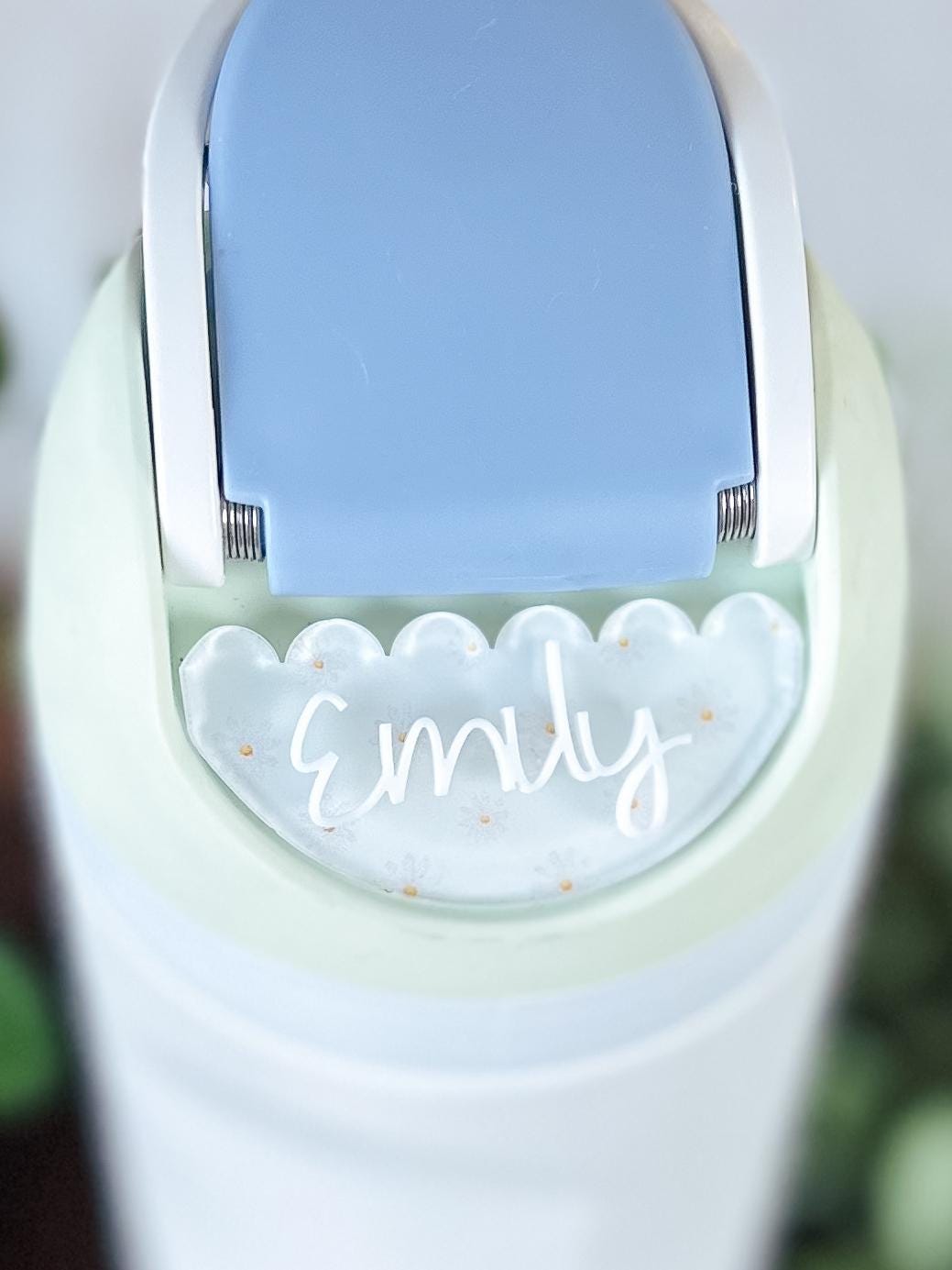 Floral Scalloped Owala Water Bottle Name Plate | Adhesive Custom Water Bottle Topper Tag | Custom Personalized | 16/24/32/40oz Owala FreeSip
