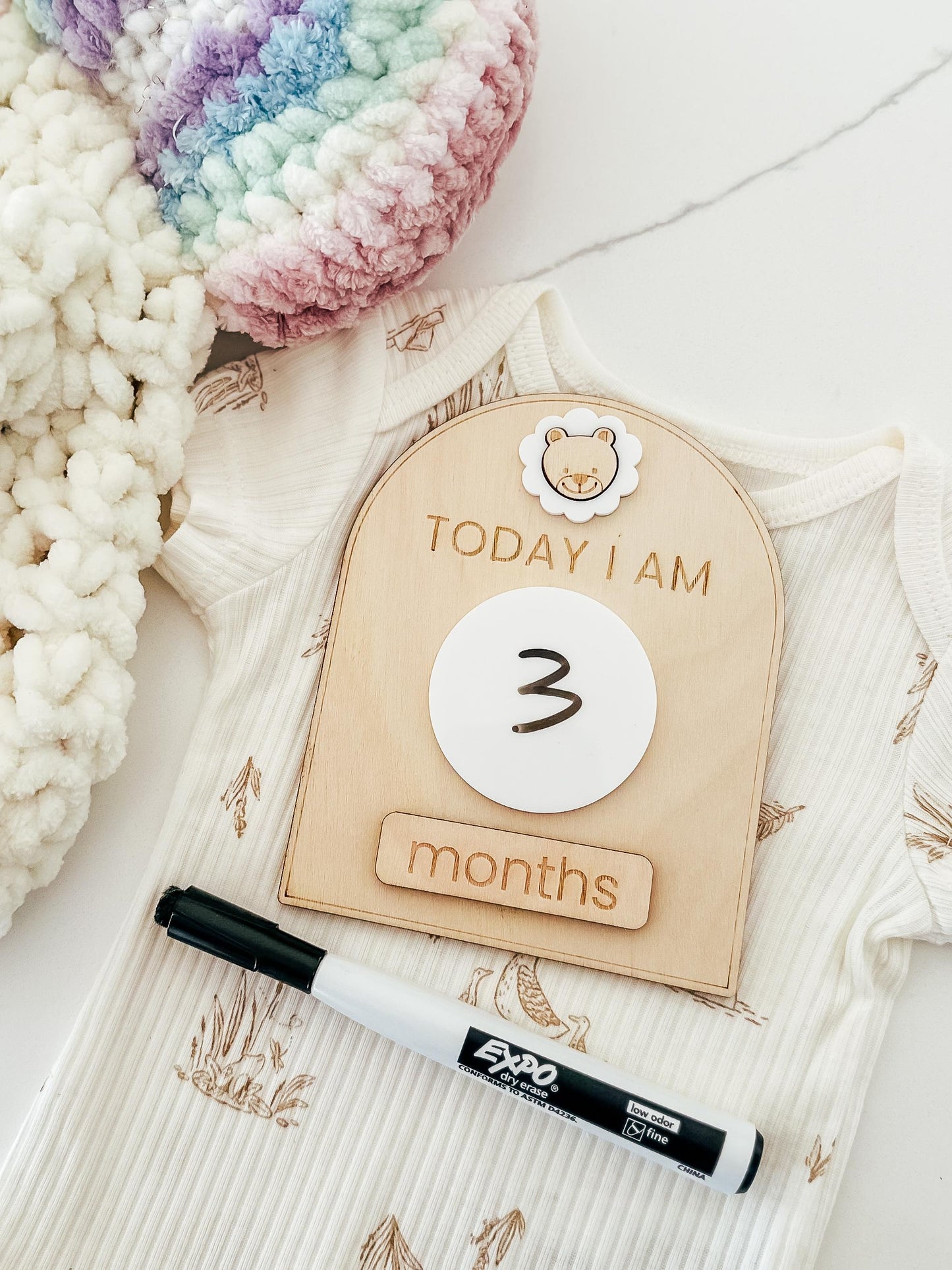 Baby Milestone Marker | Dry Erase Monthly Milestone Sign | Baby Milestone | Baby Shower Gift | Nursery Sign | Photo Prop | Baby Announcement
