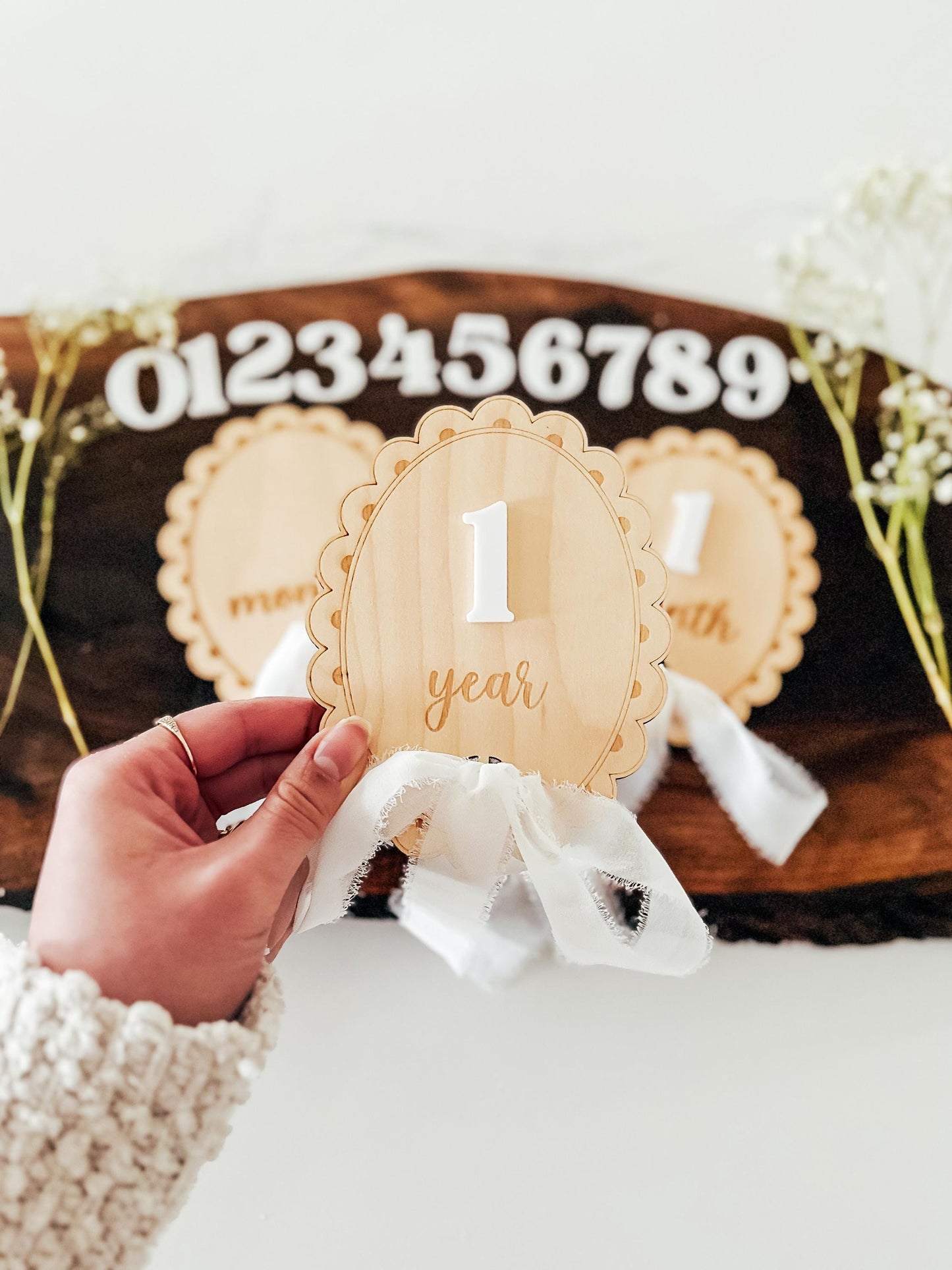 Scalloped Baby Monthly Milestone Markers | Children's Photo Prop | Monthly Milestones Sign | Baby's First Year | Boho Nursery Decor