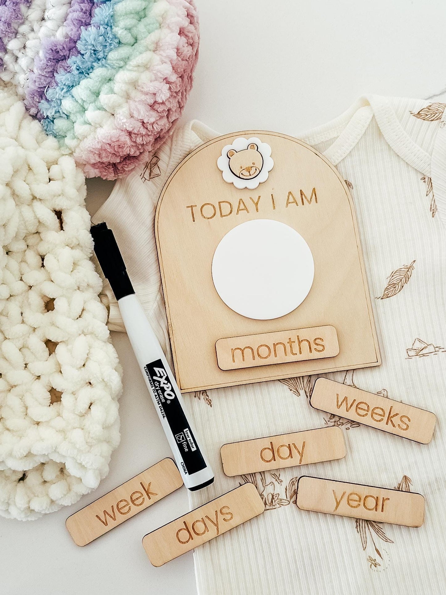 Baby Milestone Marker | Dry Erase Monthly Milestone Sign | Baby Milestone | Baby Shower Gift | Nursery Sign | Photo Prop | Baby Announcement