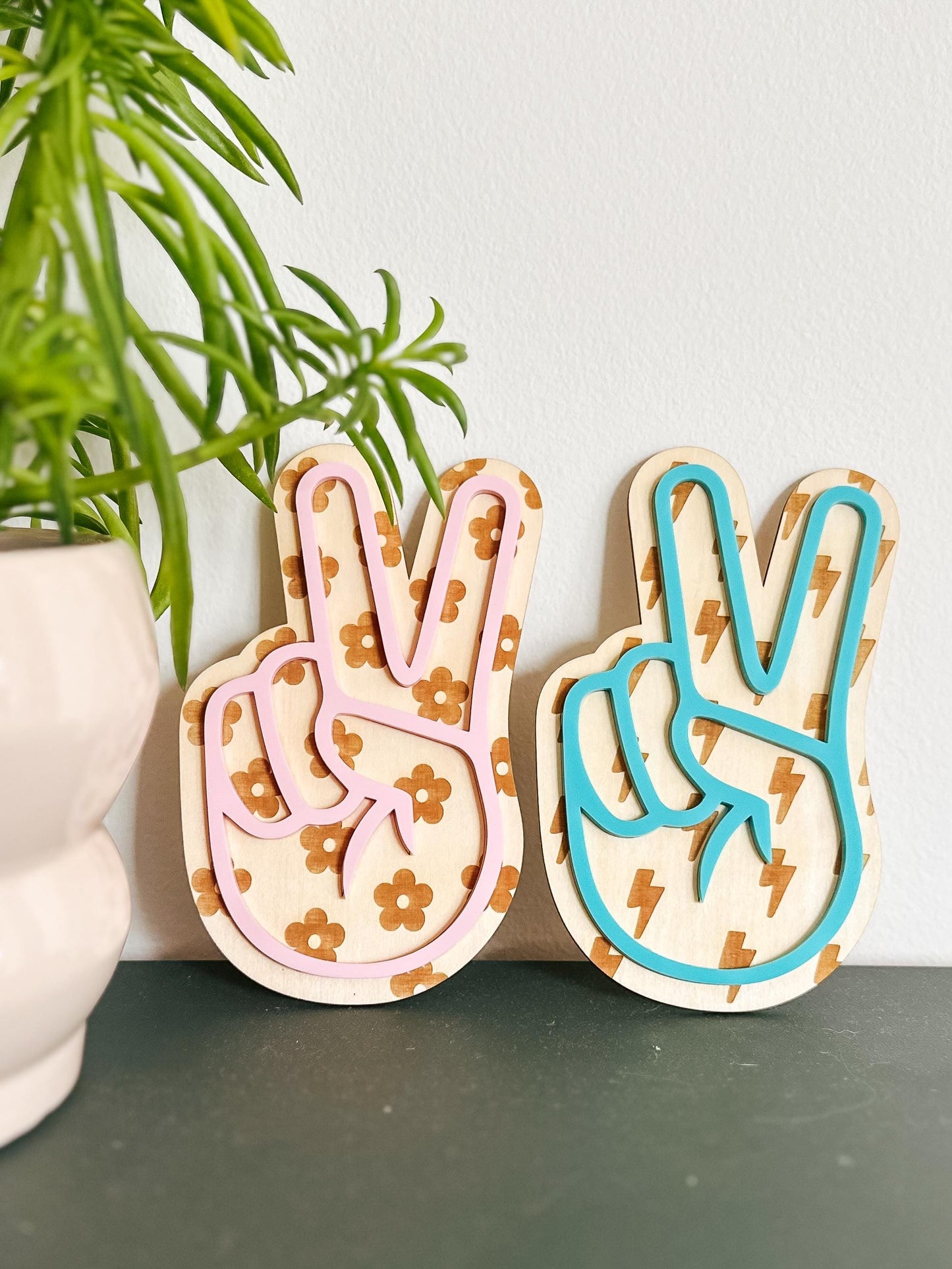 Floral Peace Sign Wall Decor | Wood Sign | Girls Room Sign | Room Decor | Girls Decoration | Playroom Sign | Girl Nursery | Boho Home Decor