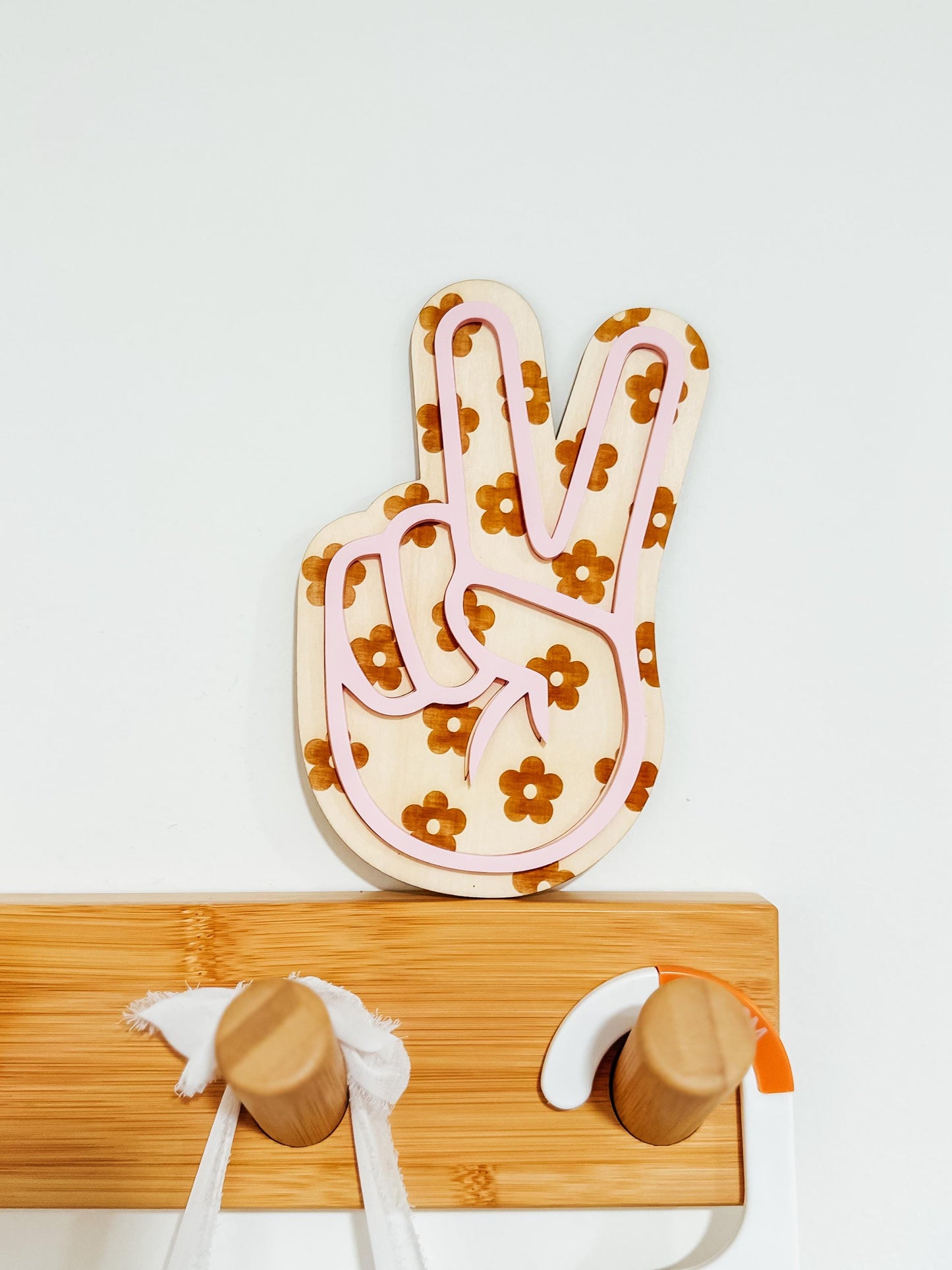 Floral Peace Sign Wall Decor | Wood Sign | Girls Room Sign | Room Decor | Girls Decoration | Playroom Sign | Girl Nursery | Boho Home Decor
