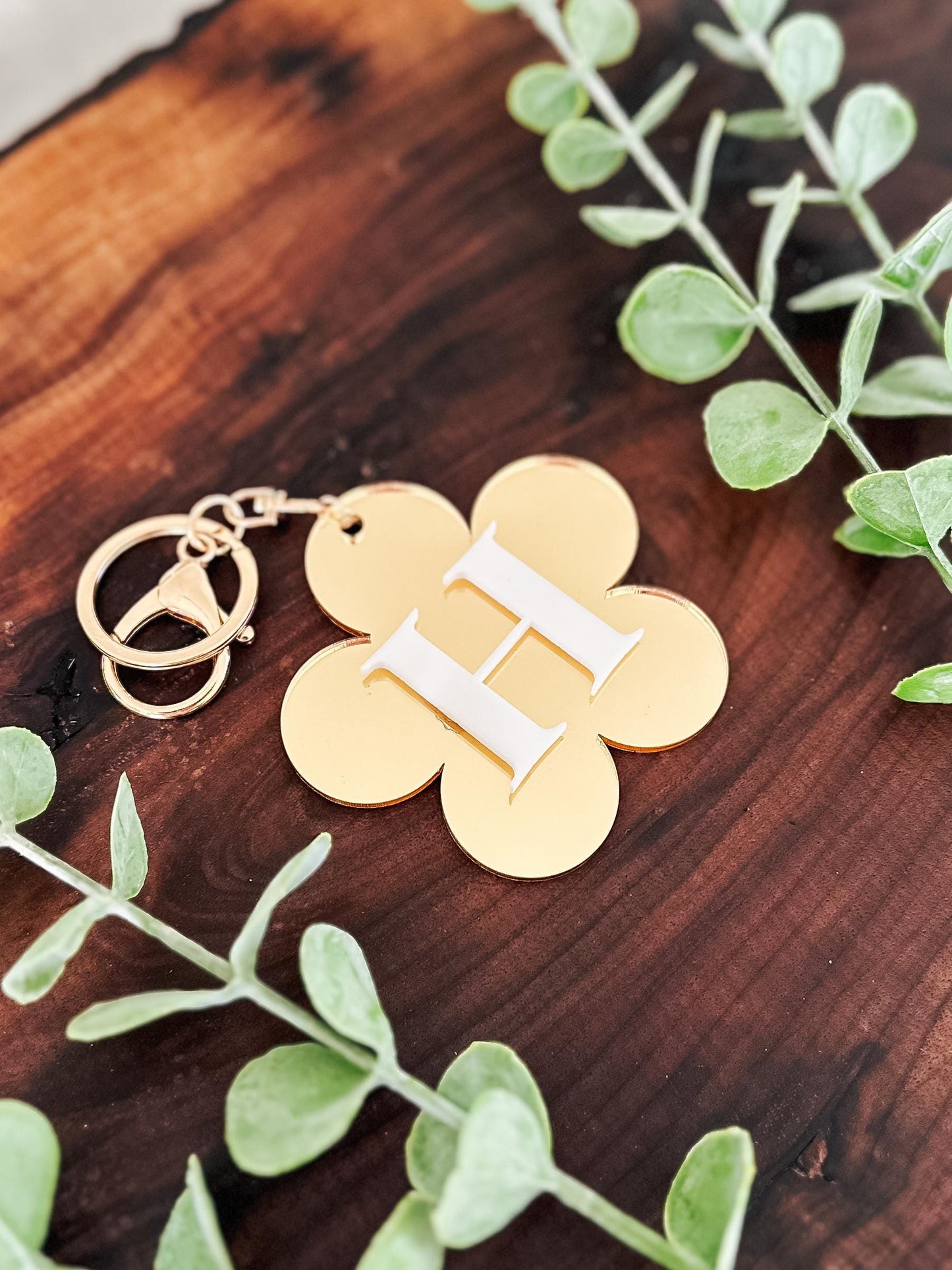 3D Custom Name Flower Keychain | Personalized Acrylic Initial Name Tag | Backpack tag | Bag Tag | Boho Monogram Retro Daisy Tag