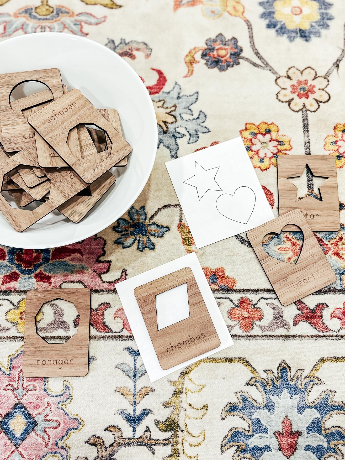 Set of 21 Montessori Wooden Shape Flash Cards | Geometric Shapes Matching Game | Learning Shape Activity | Montessori Shapes Memory Game
