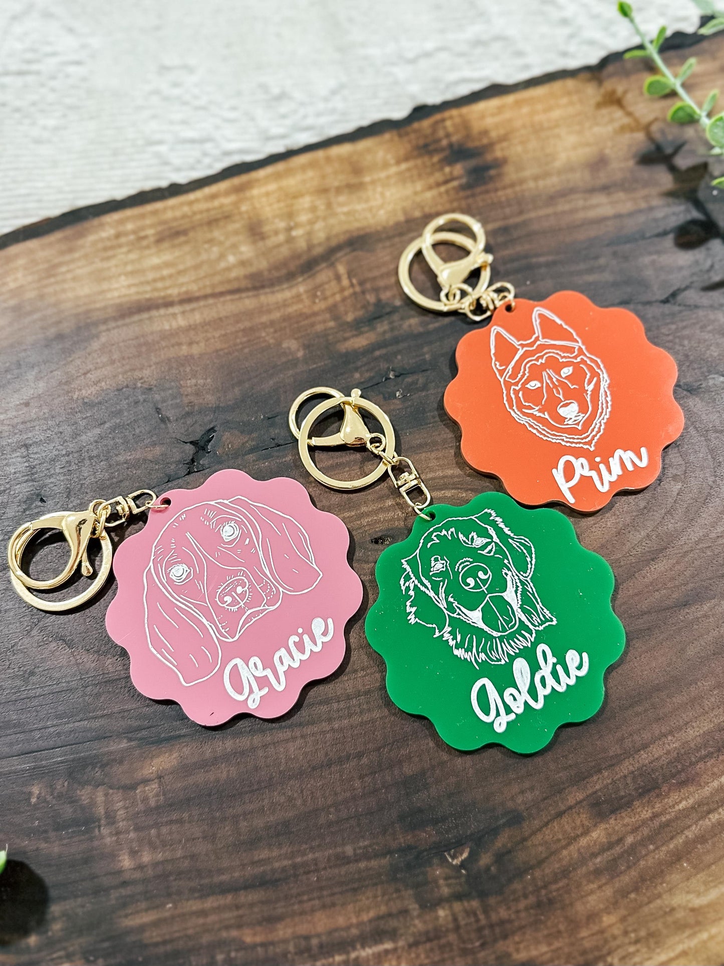 Custom Dog Mom Keychain | Personalized Acrylic Dog Portrait Name Tag | Backpack Tag | Bag Tag | Pet Keychain | Dog Keychain | Dog Mom Gift